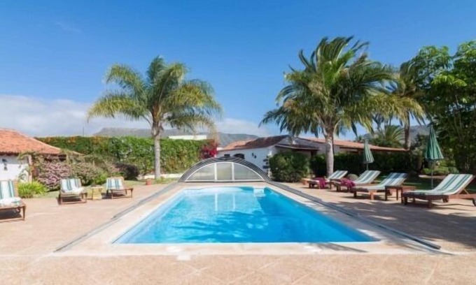 San Cristobal de La Laguna Cabaña | Casa rural para 4 dentro de un complejo con piscina