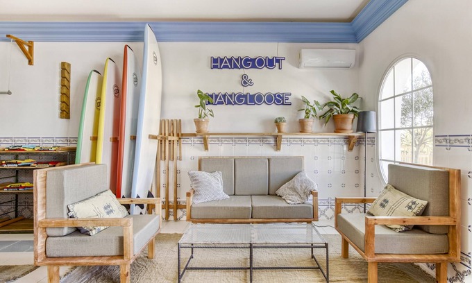 Ferrel Casa | Selina Peniche