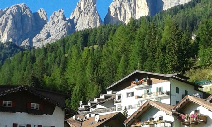 Campitello di Fassa Apartamento | Apartamento Dolomitas CAMPITELLO DI FASSA-SellaRonda Fassatal, VAL DI FASS