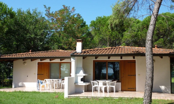Aquileia Casa | Bungalow con terraza adosada a poca distancia del mar