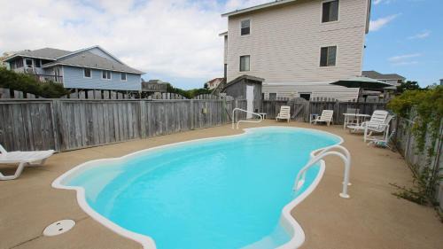 Whalehead Beach Casa | Semi-Oceanfront, Private Pool, Hot Tub, 400 ft to Beach Access, WL940, The B B Inn