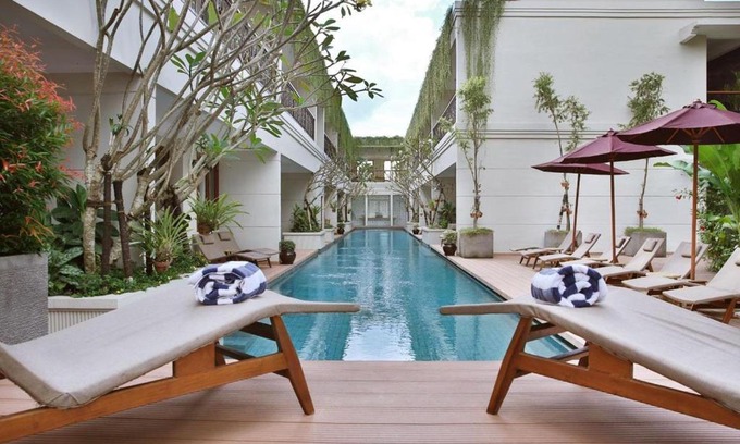 Sunset Road Hotel | Seminyak Lagoon All Suites Hotel