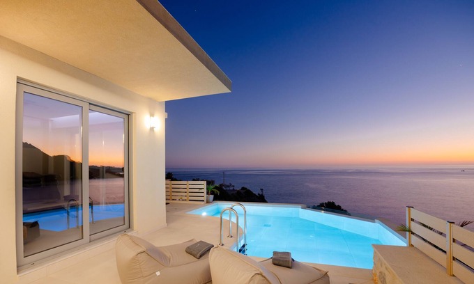 Souda Villa | Sene Villa - Sea Front Luxury Villa