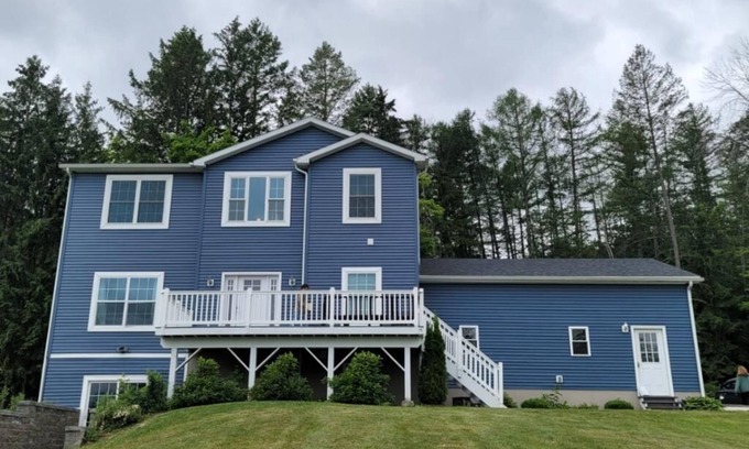 Watkins Glen Casa | Seneca Summit: Lake view, private road