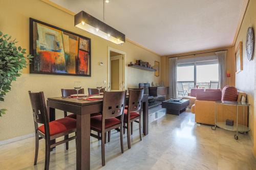 San Juan de Aznalfarache Apartamento | Sensacional Apt 2 Hab 2 baños 4 pax Aljarafe Metro