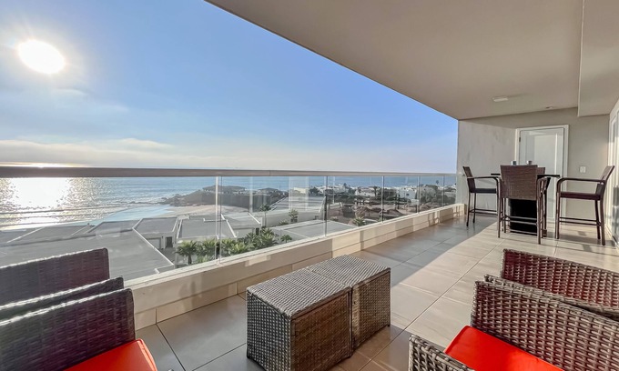 Playa Encantada Condominio | VistasAlAtardecer-ExcelenciaJolla-PiscinaInteriorYAccesoALaPlaya