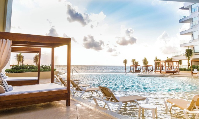 Puerto Morelos Hotel | Sensira Resort & Spa Riviera Maya