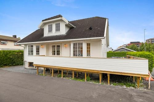Lillestrom Villa | Sentral og fin enebolig i Lillestrøm