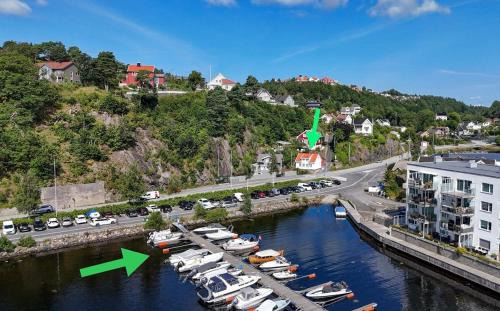 Arendal Apartamento | Sentral og koselig hjem i Arendal