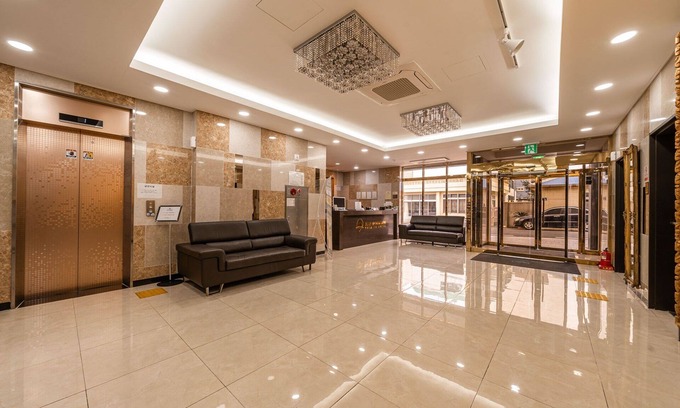 Seongsan Hotel | Seogwipo Blue Mountain