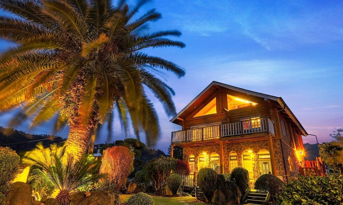 Jungmun Casa | Seogwipo Neulbada Pet Pension