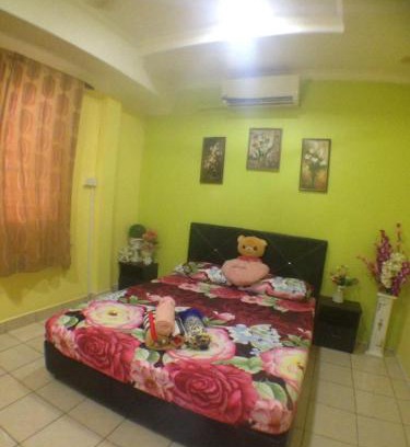 Kota Kinabalu Casa | Sepanggar Kingfisher Homestay