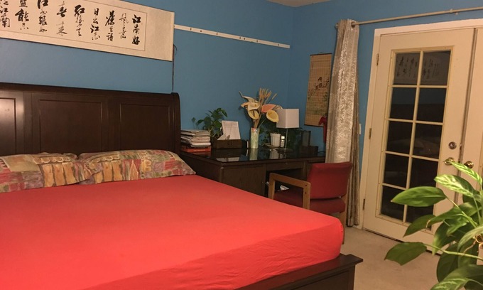 Pleasanton Casa | Dormitorio principal separado con privacidad