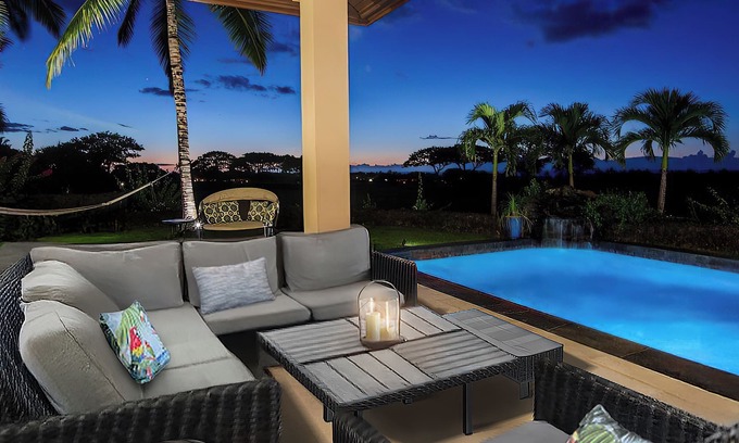 Kaupulehu Casa | Hualalai Four Seasons Guest House completa con carrito de golf