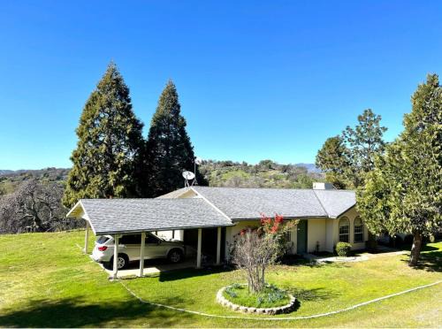 Squaw Valley Casa | Sequoia vacation home