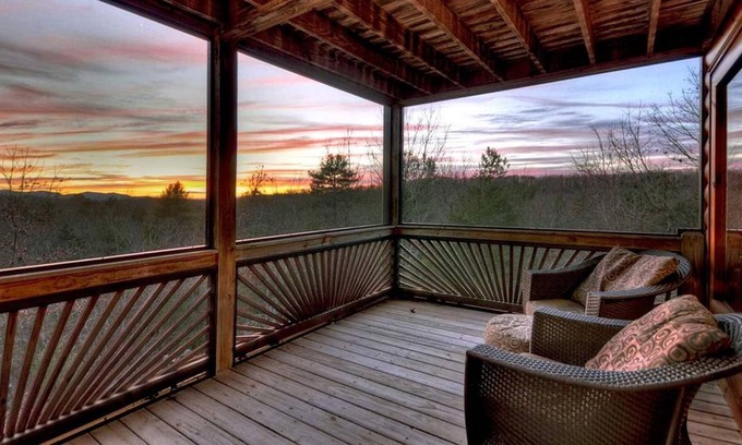 Morganton Cabina | Serendipity by Escape to Blue Ridge