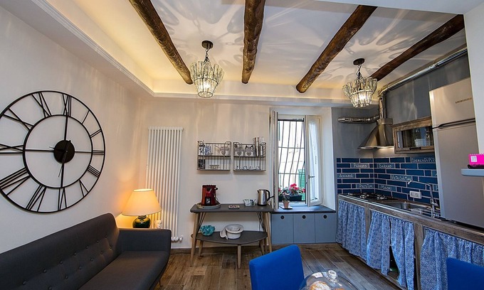 Historical Downtown Salerno Cama Y Desayuno | Serendipity