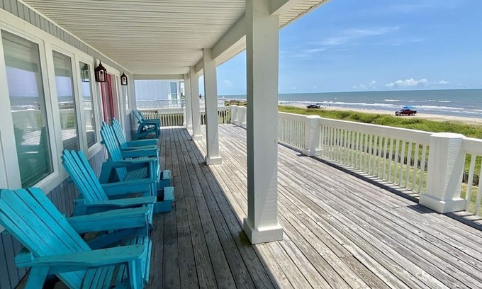 Crystal Beach Casa | Serendipity Shore 3 Bedroom Home by RedAwning