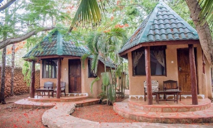 Galu Cabaña | Serene 1-bedroom cottage in Diani Beach-3