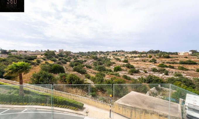 Marsaxlokk Apartamento | Serene 2BR Apartment with Picturesque Views