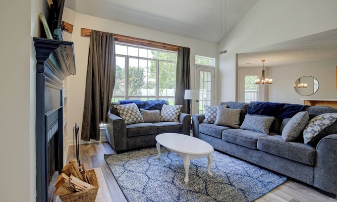 Hendersonville Casa | Serene 3BR Pet-friendly Retreat, Walking Distance to Lake, w/Remote Work Space