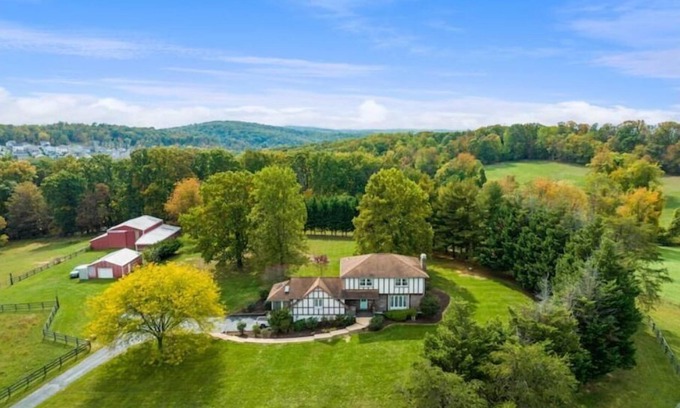 Linganore-Bartonsville Casa | Serene 51-Acre Estate with Beautiful Farmhouse-Your Nature Retreat Awaits!