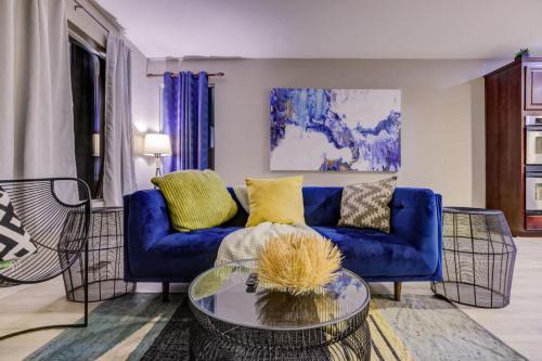 Bayshore Heights Casa | Serene and Spacipus 5BR Home In A Hill Near San Francisco