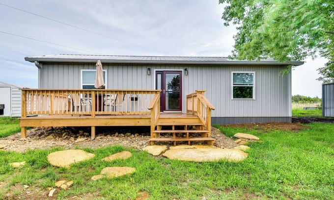Bixby Casa | Serene Belgrade Hideaway with Fire Pit & Grill!