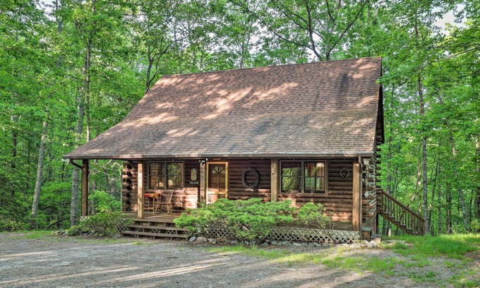 Brevard Cabina | Serene Brevard Cabin ~ 7 Miles to State Forest!