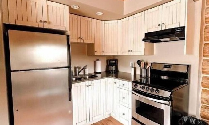 Lac Le Jeune Apartamento | Serene Cabin by the Pond