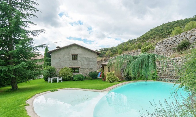 Oden Cabaña | Acogedora casa de campo en Cambrils con piscina
