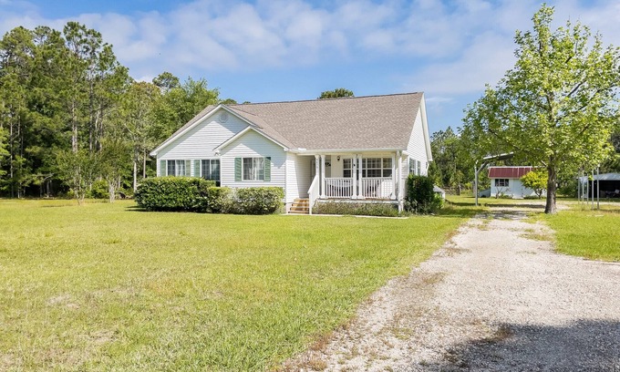 Ono Island Cabaña | Serene cottage on 3 acres w pond. 10mins to Perdido Key beaches- no hidden fees.
