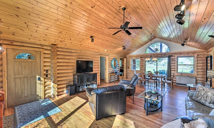 Driggs Cabaña | Serene Driggs Cabin ~ 10 Mi to Grand Targhee!
