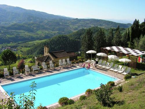Dicomano Casa | Serene farmhouse in Dicomano with swimming pool