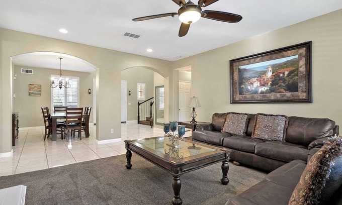 Eastvale Casa | Serene Getaway Home on Cari Court - Perfect for Family Retreats & Fun #41964