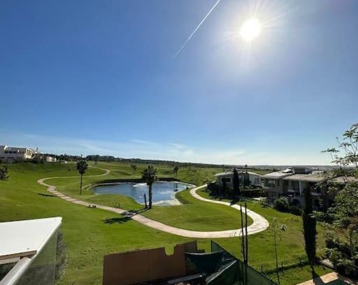 Bouskoura Apartamento | Serene Getaway in Scenic Lake and Golf Resort