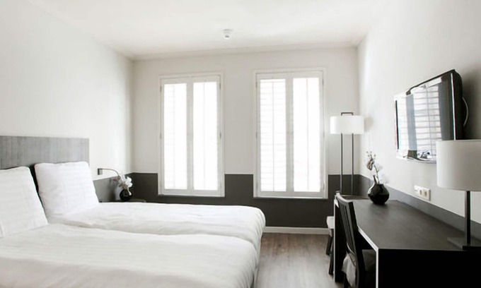 Municipality of Huizen Hotel | Serene Haven w/Onsite Dining | Near Naarderbos Trails & Huizer Museum