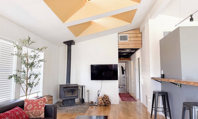 Julian Casa | Serene Hilltop Retreat,Jacuzzi,Near Julian DT,Stunning Natural Views&Cozy beds