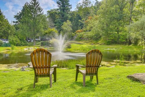Holmes Casa | Serene Holmes Cottage Near Lakes and Trails!