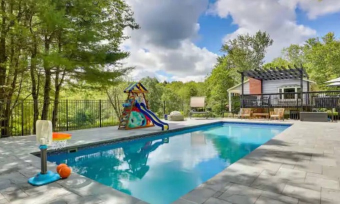 Thompson Ridge Casa | Serene Luxe Haven with Heated Pool & Gameroom
