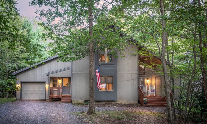 Pocono Pines Casa | Escape de montaña sereno en el hermoso lago Naomi