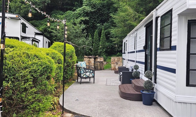 Gatlinburg - Pigeon Forge Complejo | Serene Mountain Resort