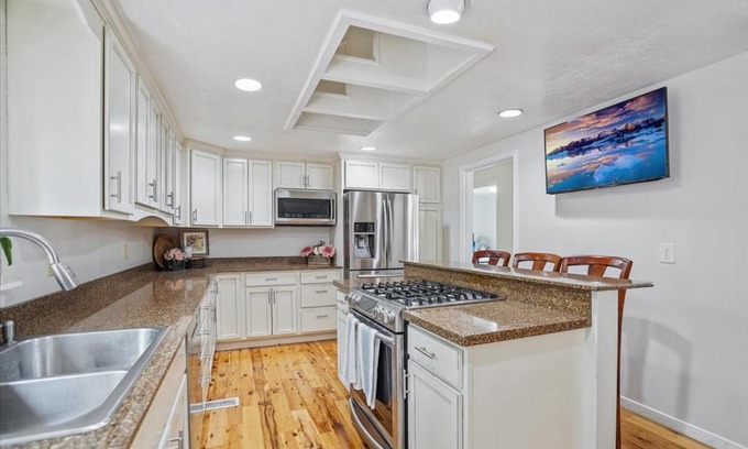 Summit Park Casa | Serene Park City MTN Home Hot Tub 6BR4BA & AC