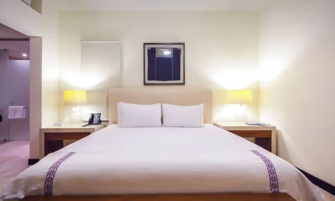 La Cruz de Huanacaxtle Complejo | Serene Resort Junior Suite with King bed & Sofa bed- Jungle and Ocean Views
