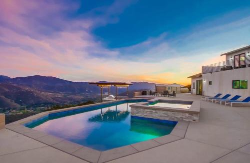 El Cajon Casa | Serene Resort-Style Escape - Perfect for Families
