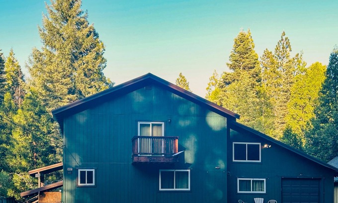 Shingletown Casa | Serene retreat w/2 kitchens, 2 living rooms, huge deck+ hot tub-creekfront view