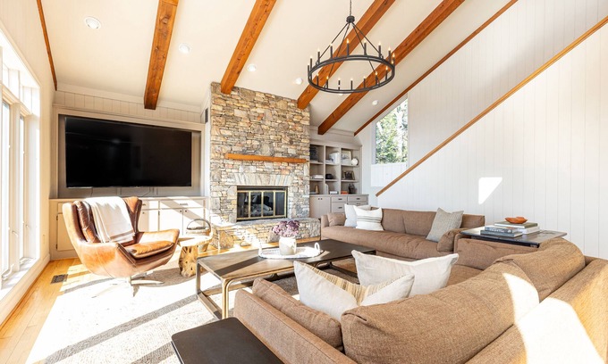 Big Canoe Casa | Serene Retreat w/ Stunning Views in Big Canoe