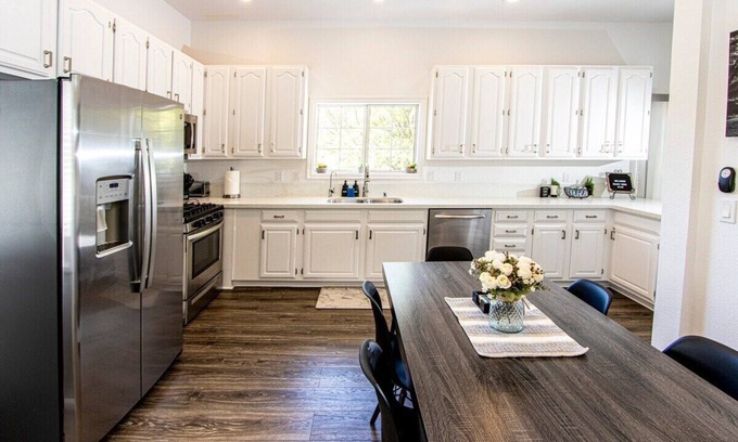 Lake Arrowhead Casa | Black Bear Cabin * Lake Access * Fireplace *