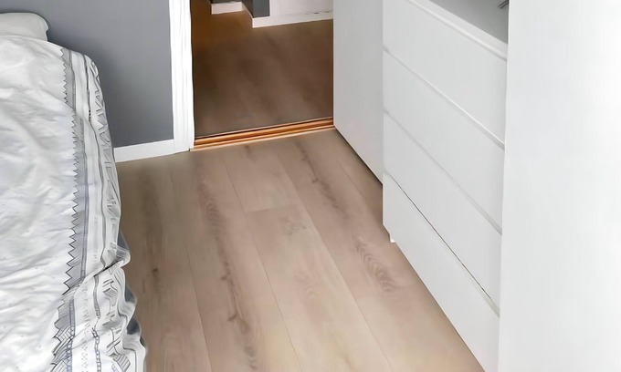 Kristiansand Apartamento | Serene Riverview Apartment Elvegata