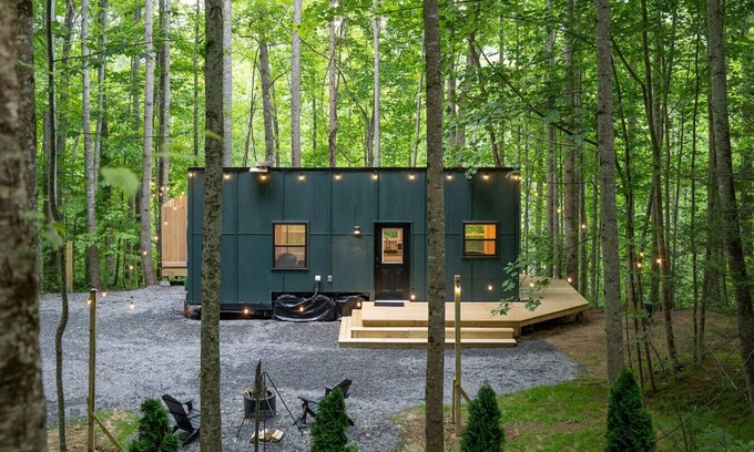 Sylva Casa | Restful, Cozy, Scandinavian Retreat w/ Fire Pit